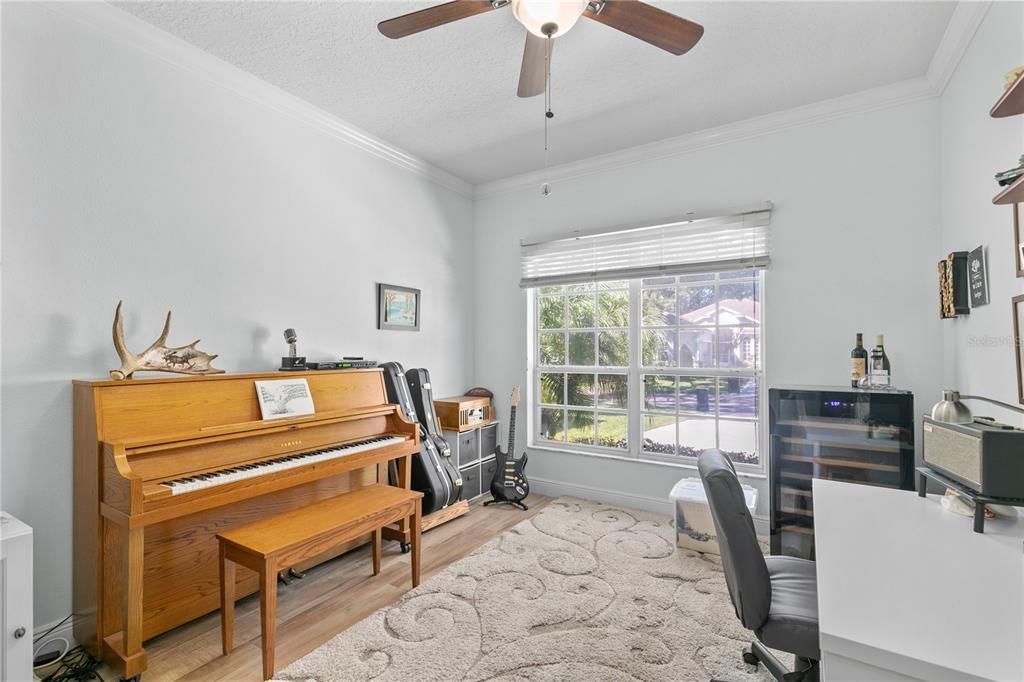 Active With Contract: $387,500 (3 beds, 2 baths, 1858 Square Feet)