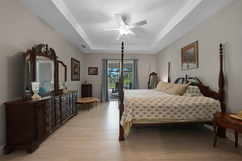 For Sale: $624,900 (3 beds, 2 baths, 2003 Square Feet)