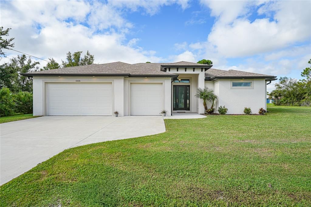 For Sale: $624,900 (3 beds, 2 baths, 2003 Square Feet)