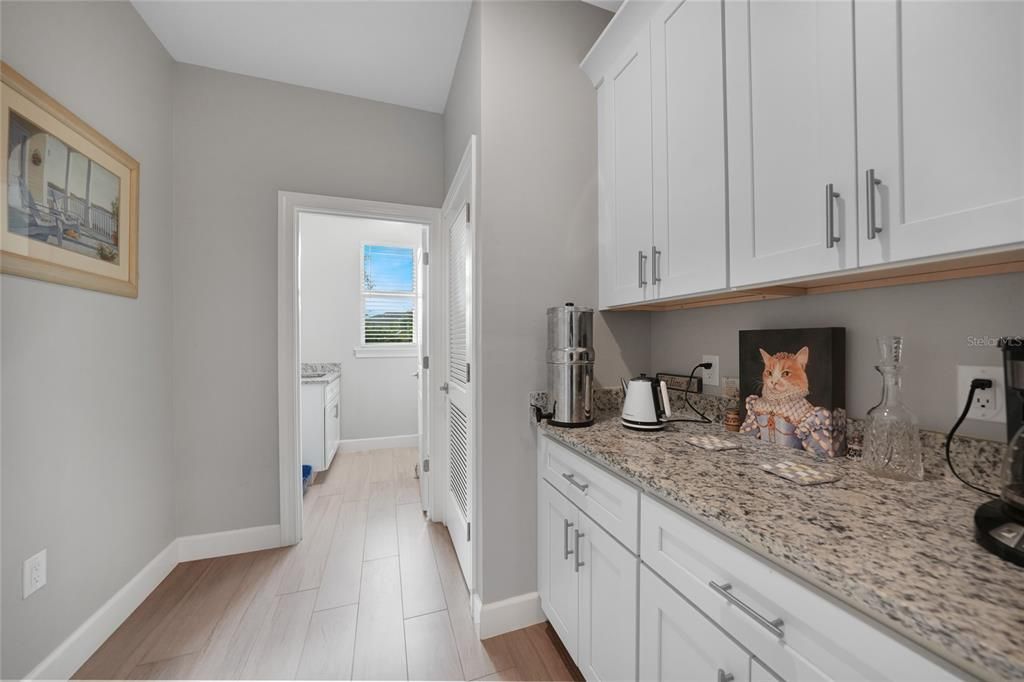 For Sale: $624,900 (3 beds, 2 baths, 2003 Square Feet)