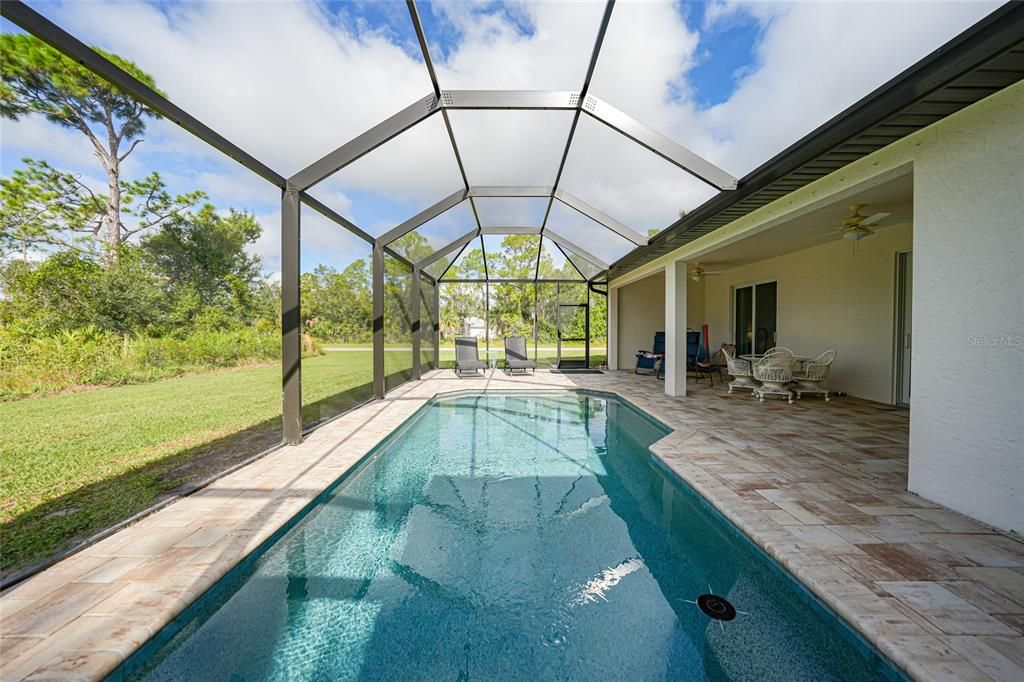 For Sale: $624,900 (3 beds, 2 baths, 2003 Square Feet)