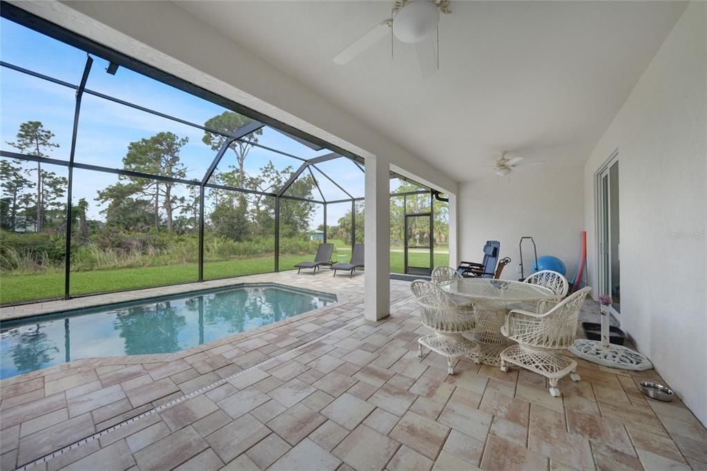 For Sale: $624,900 (3 beds, 2 baths, 2003 Square Feet)