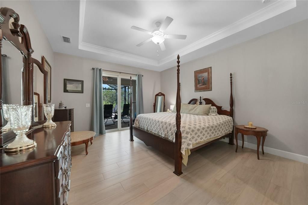 For Sale: $624,900 (3 beds, 2 baths, 2003 Square Feet)