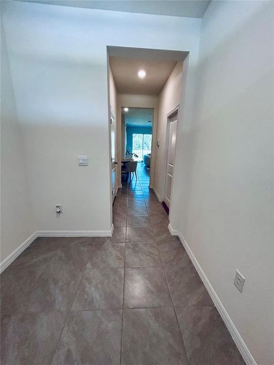 Active With Contract: $2,095 (3 beds, 2 baths, 1673 Square Feet)