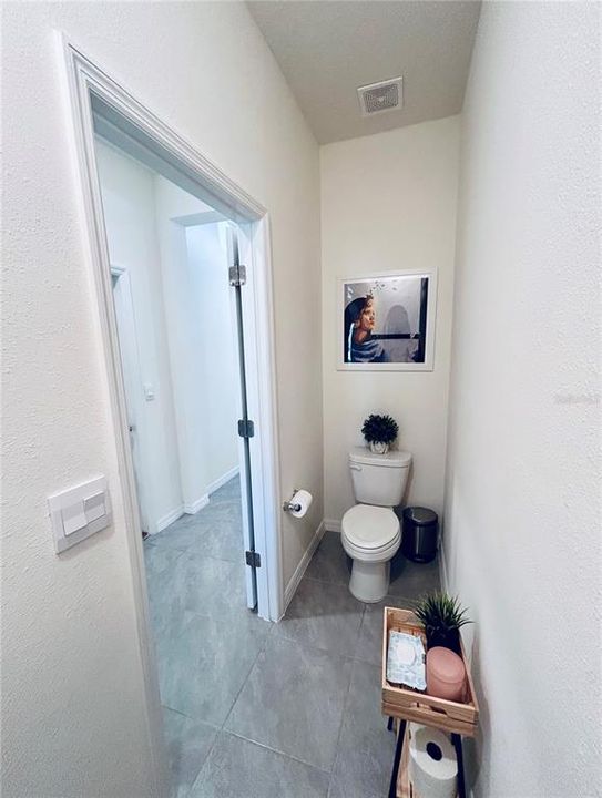 Active With Contract: $2,095 (3 beds, 2 baths, 1673 Square Feet)