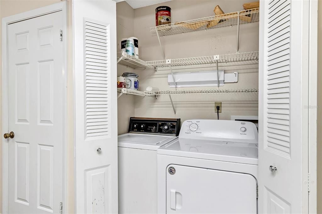 На продажу: $179,000 (2 спален, 2 ванн, 918 Квадратных фут)