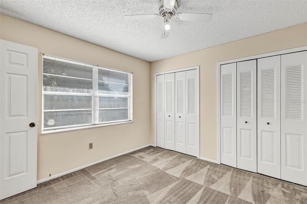 На продажу: $179,000 (2 спален, 2 ванн, 918 Квадратных фут)