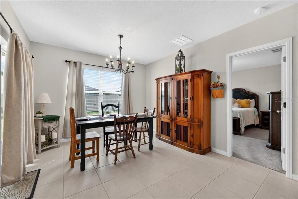 En Venta: $335,461 (3 camas, 2 baños, 1817 Pies cuadrados)