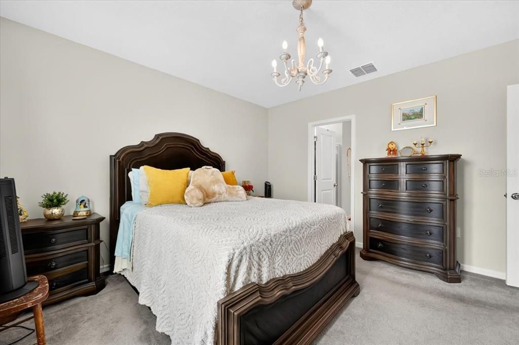 En Venta: $335,461 (3 camas, 2 baños, 1817 Pies cuadrados)