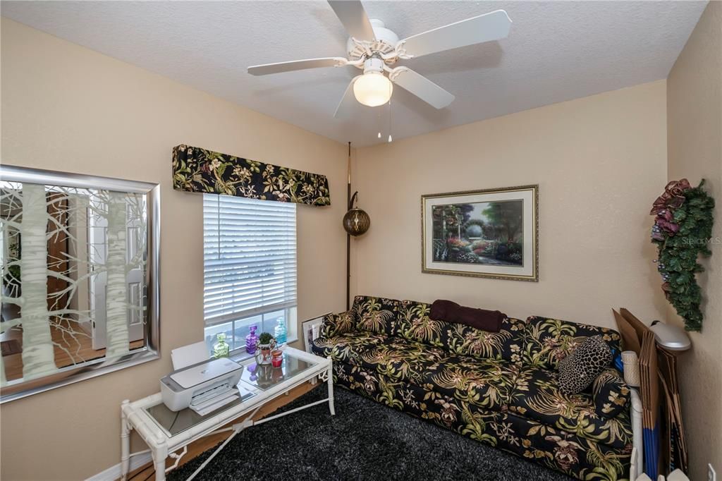 Active With Contract: $219,900 (3 beds, 2 baths, 1207 Square Feet)