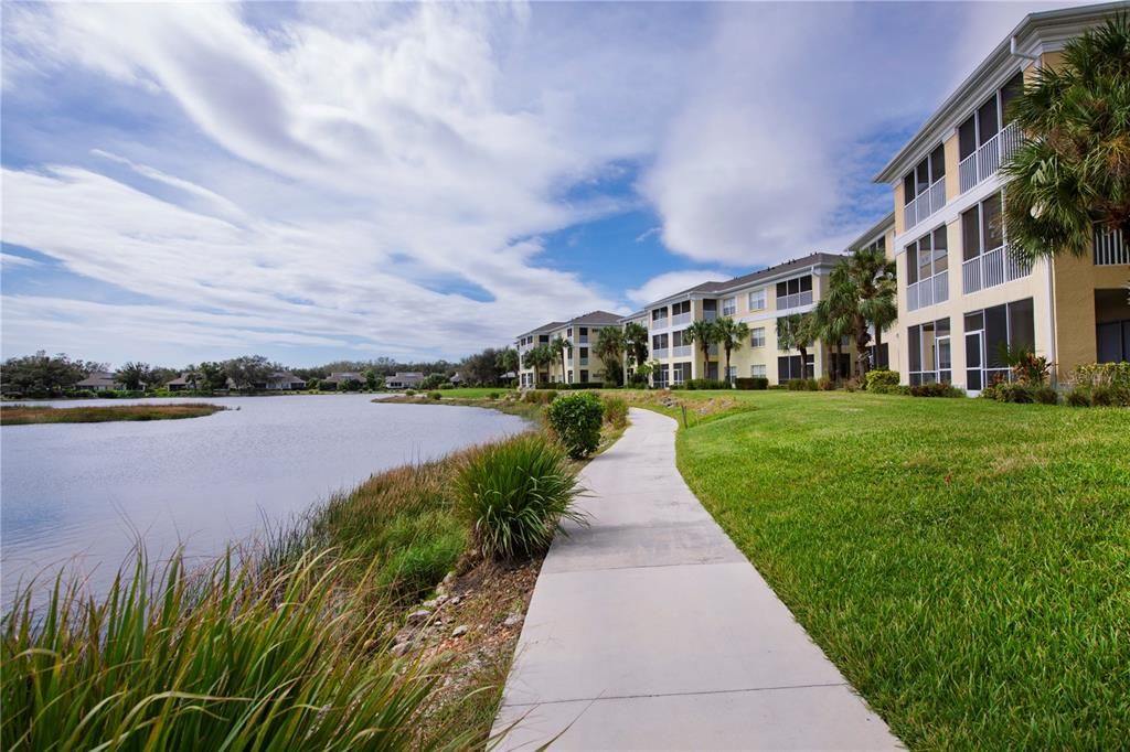 Active With Contract: $219,900 (3 beds, 2 baths, 1207 Square Feet)