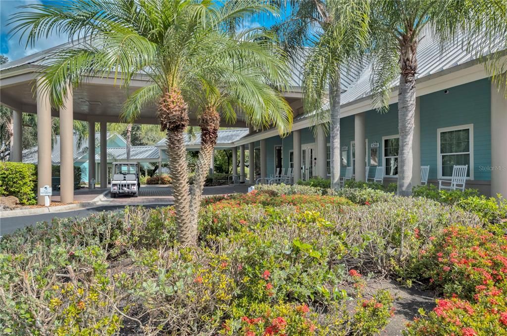 Active With Contract: $219,900 (3 beds, 2 baths, 1207 Square Feet)