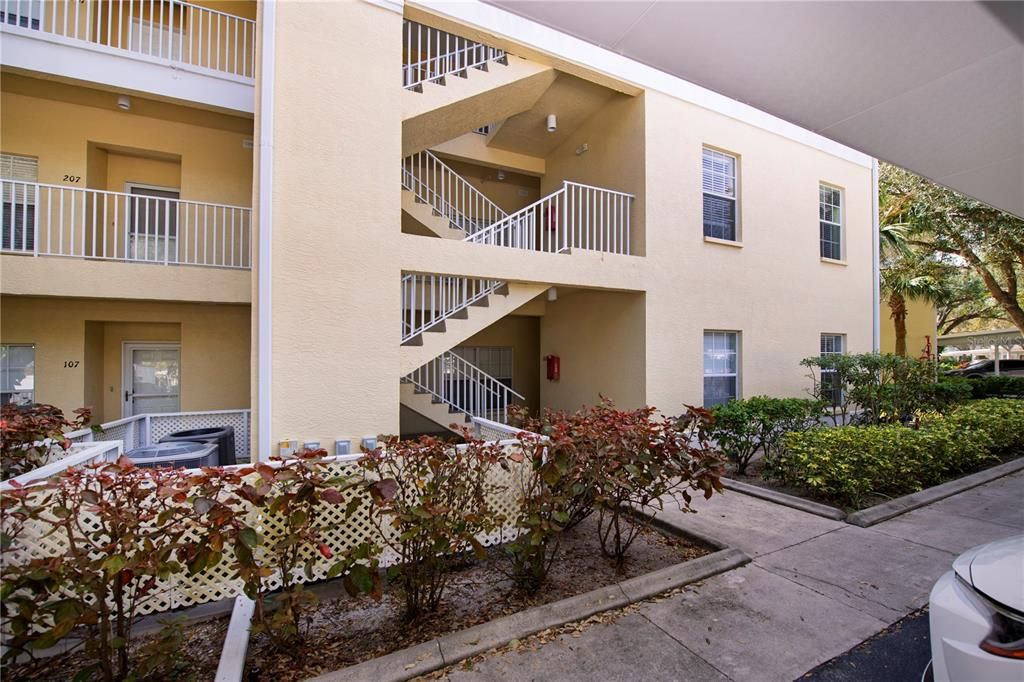 Active With Contract: $219,900 (3 beds, 2 baths, 1207 Square Feet)