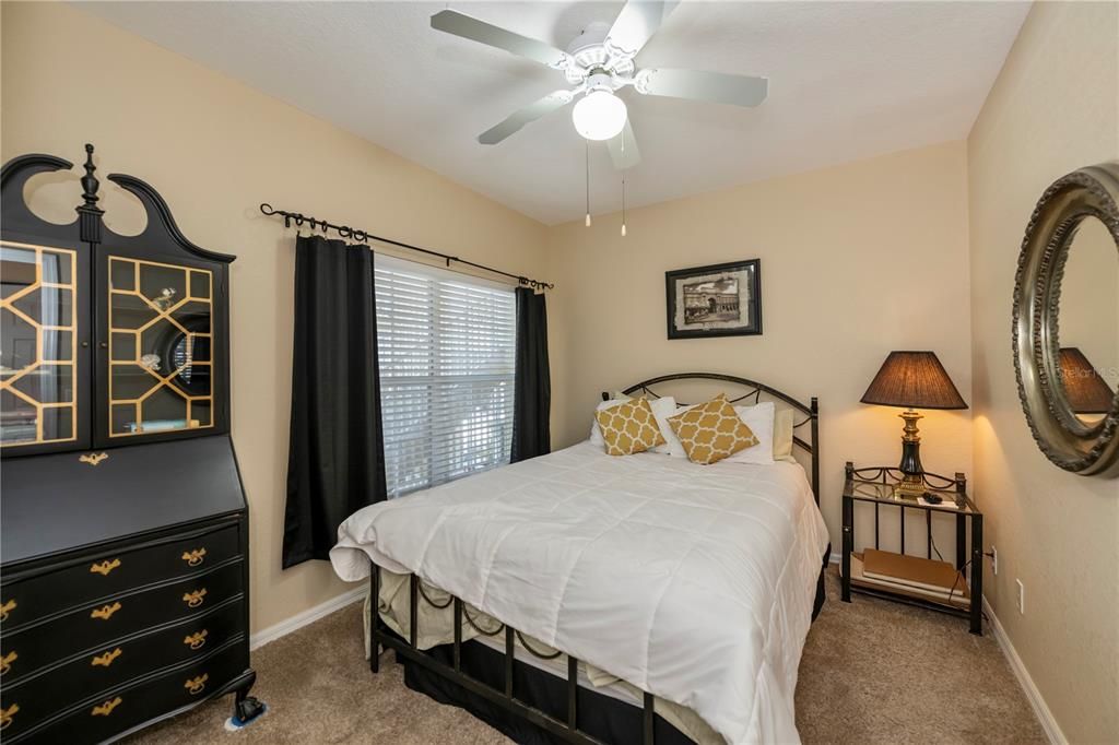 Active With Contract: $219,900 (3 beds, 2 baths, 1207 Square Feet)