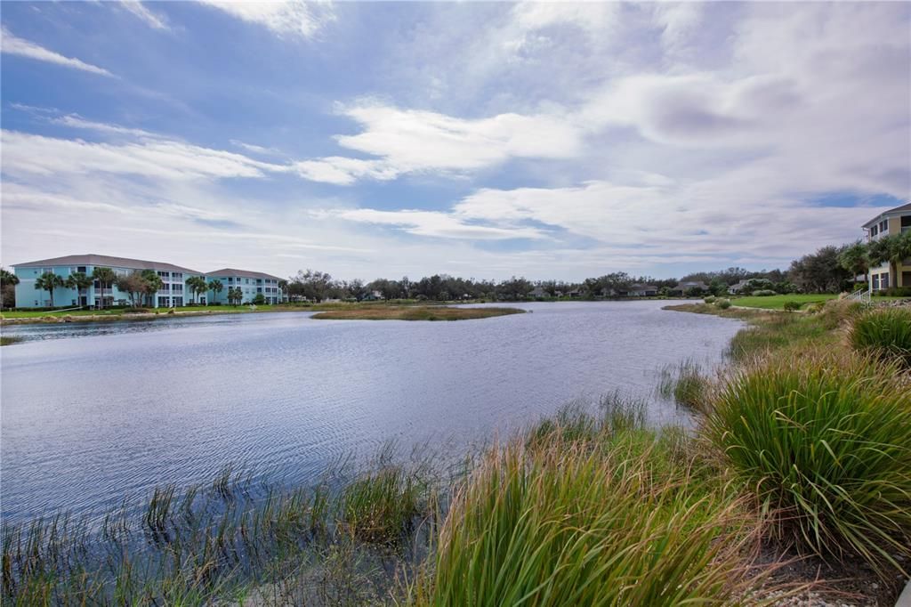 Active With Contract: $219,900 (3 beds, 2 baths, 1207 Square Feet)