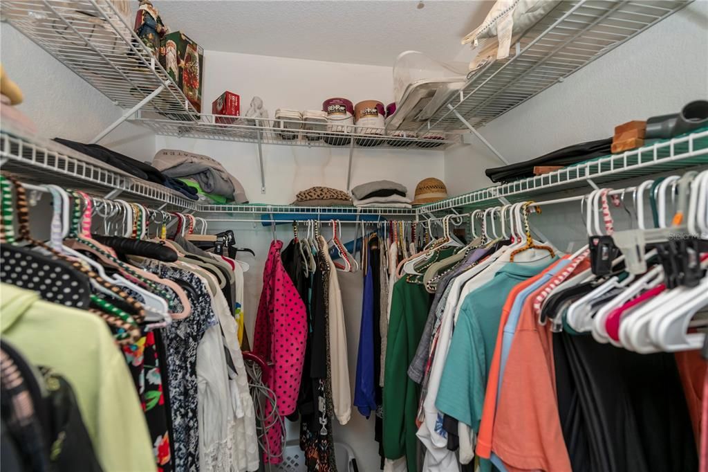 Active With Contract: $219,900 (3 beds, 2 baths, 1207 Square Feet)