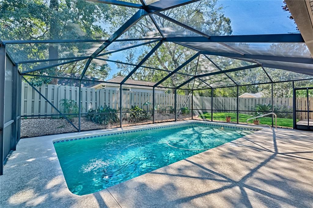 合同活跃: $420,000 (3 贝兹, 2 浴室, 1958 平方英尺)