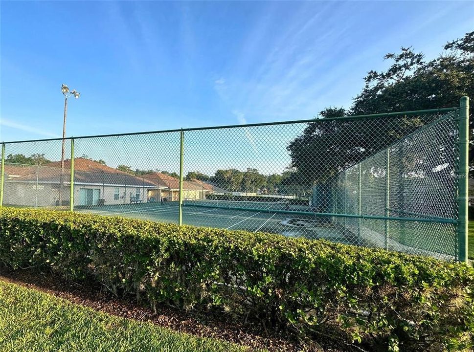 待售: $239,900 (2 贝兹, 2 浴室, 1133 平方英尺)