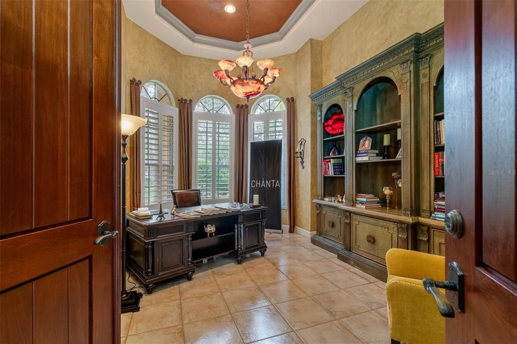 En Venta: $1,375,000 (5 camas, 4 baños, 4570 Pies cuadrados)