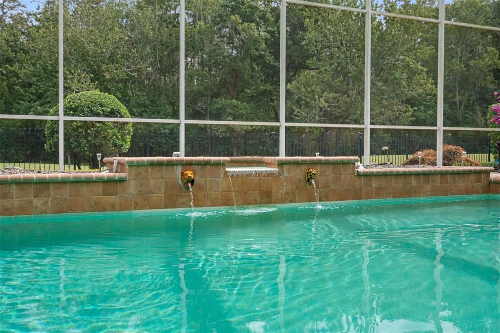 En Venta: $1,375,000 (5 camas, 4 baños, 4570 Pies cuadrados)