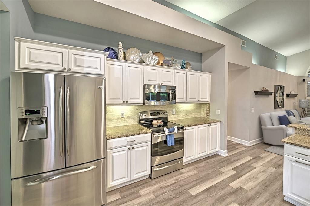 Active With Contract: $629,900 (4 beds, 3 baths, 2350 Square Feet)