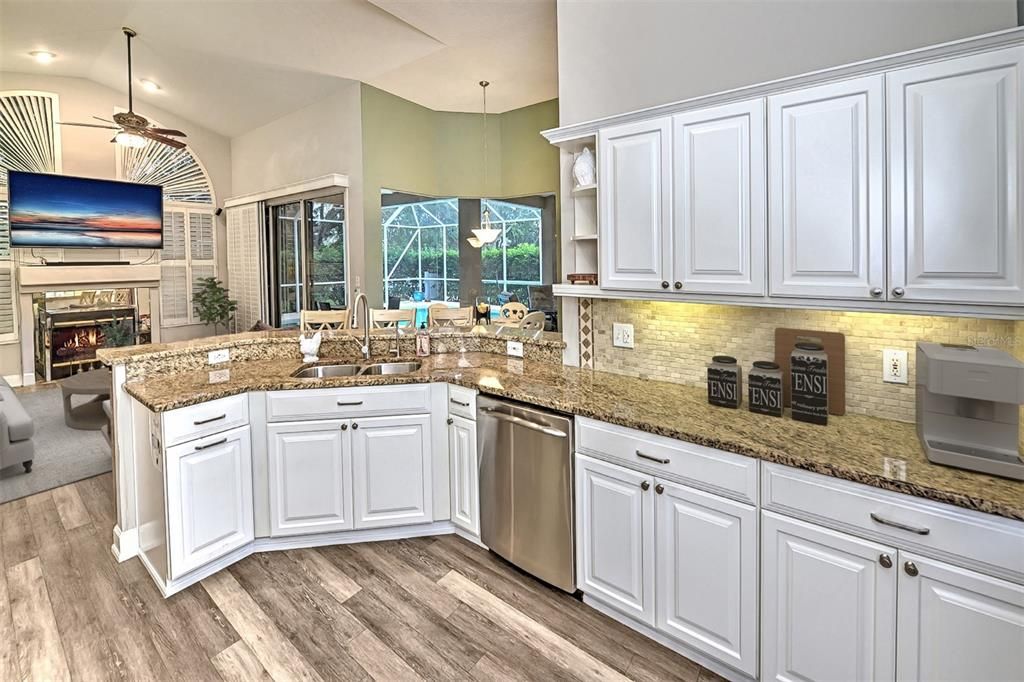 Active With Contract: $629,900 (4 beds, 3 baths, 2350 Square Feet)