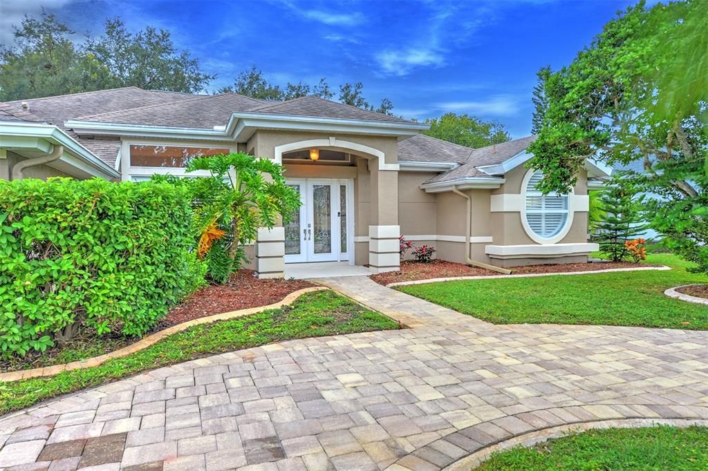 Active With Contract: $629,900 (4 beds, 3 baths, 2350 Square Feet)