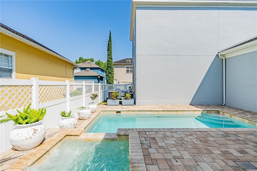 В аренду: $6,000 (5 спален, 4 ванн, 4102 Квадратных фут)