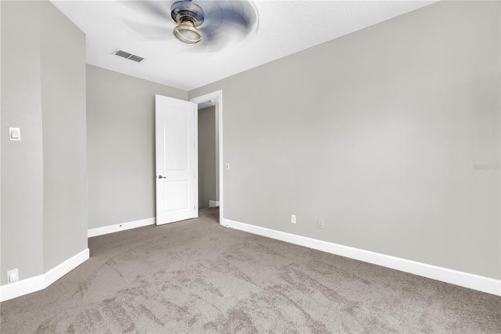 В аренду: $6,000 (5 спален, 4 ванн, 4102 Квадратных фут)