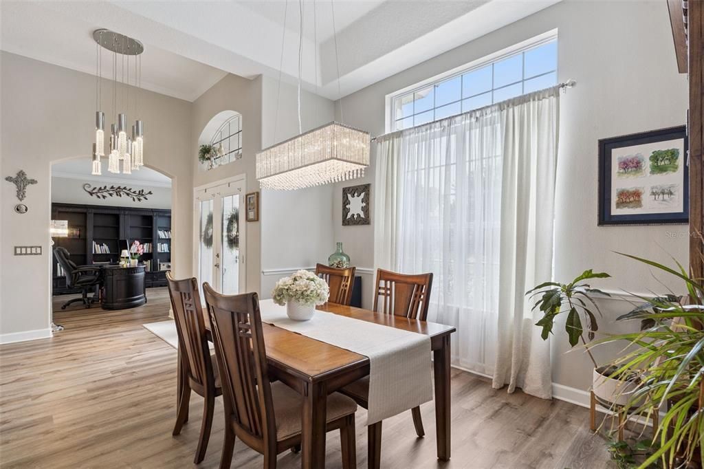 Active With Contract: $723,000 (4 beds, 3 baths, 2495 Square Feet)