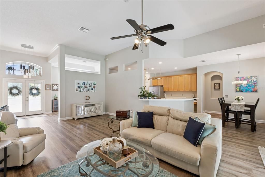 Active With Contract: $723,000 (4 beds, 3 baths, 2495 Square Feet)
