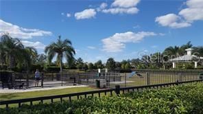 Под контрактом: $399,900 (3 спален, 2 ванн, 1495 Квадратных фут)