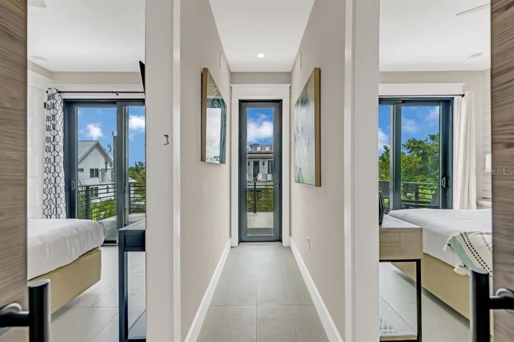 待售: $4,450,000 (6 贝兹, 7 浴室, 3601 平方英尺)