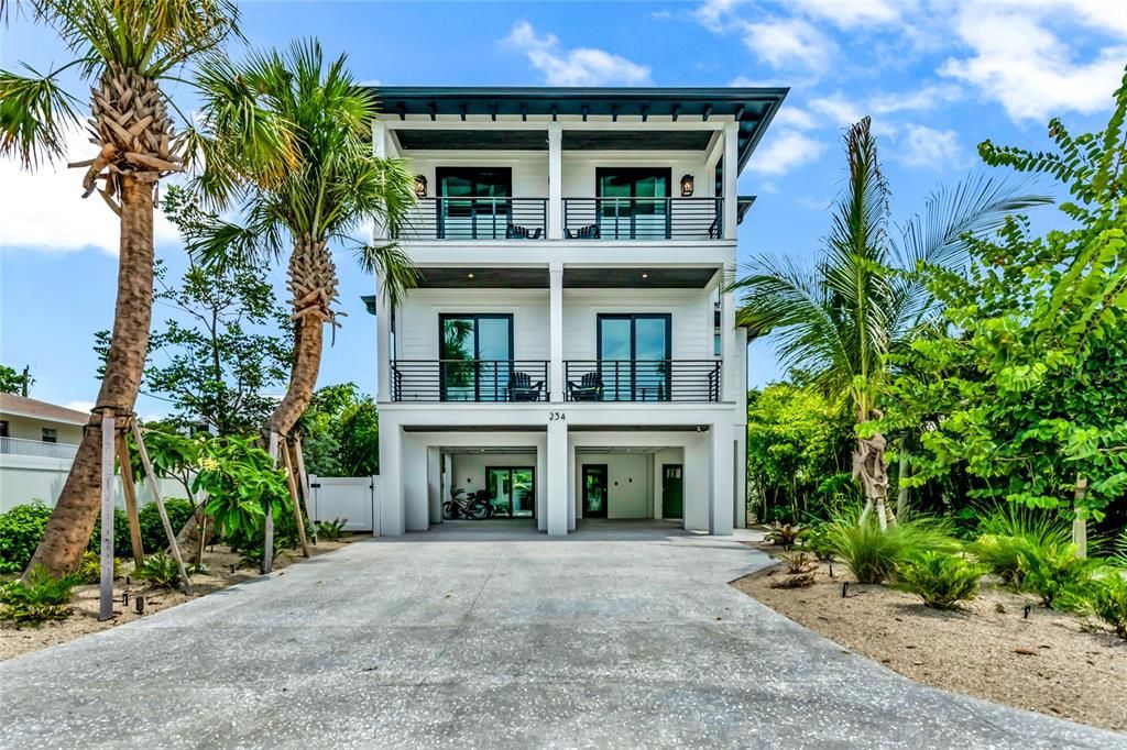 待售: $4,450,000 (6 贝兹, 7 浴室, 3601 平方英尺)