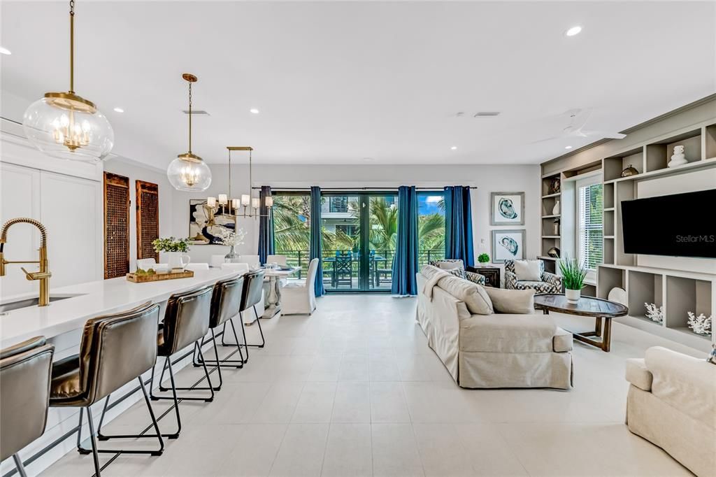 待售: $4,450,000 (6 贝兹, 7 浴室, 3601 平方英尺)