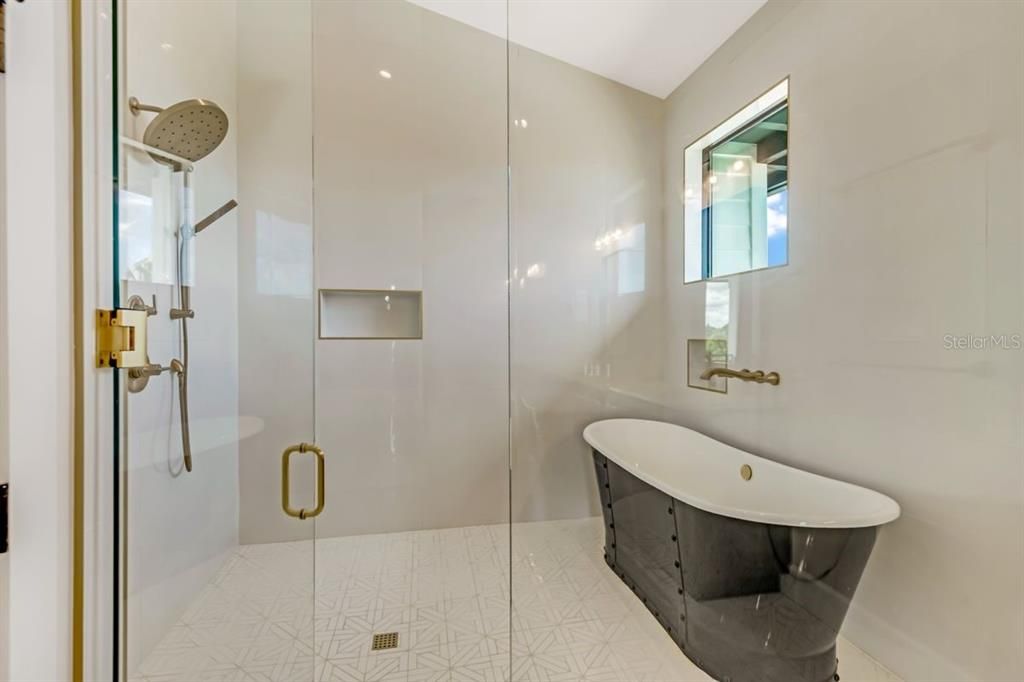 待售: $4,450,000 (6 贝兹, 7 浴室, 3601 平方英尺)