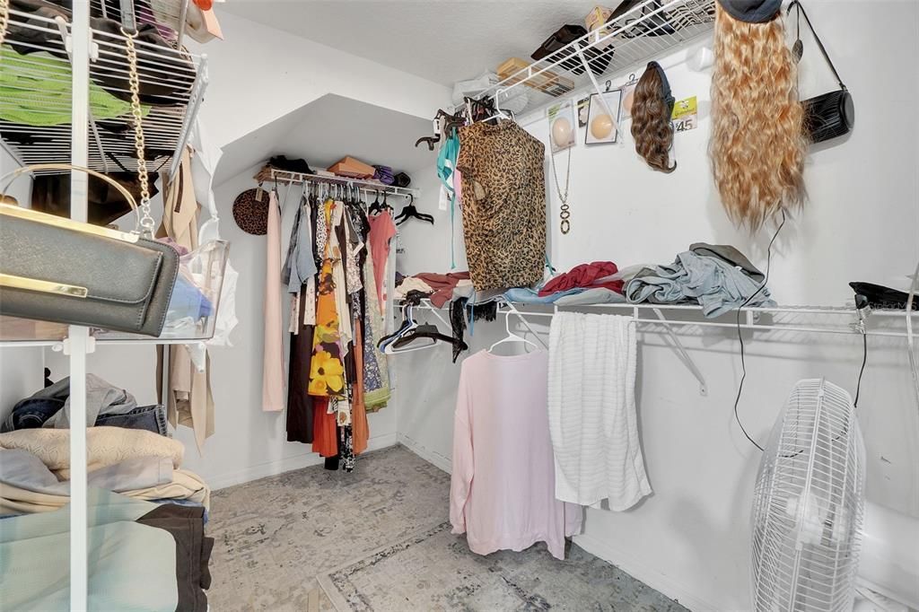 For Sale: $360,000 (3 beds, 2 baths, 1376 Square Feet)