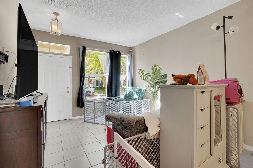 For Sale: $360,000 (3 beds, 2 baths, 1376 Square Feet)