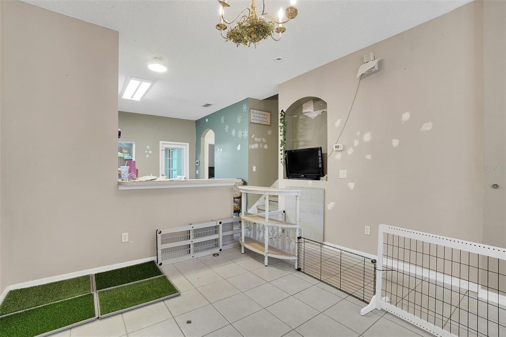 For Sale: $360,000 (3 beds, 2 baths, 1376 Square Feet)