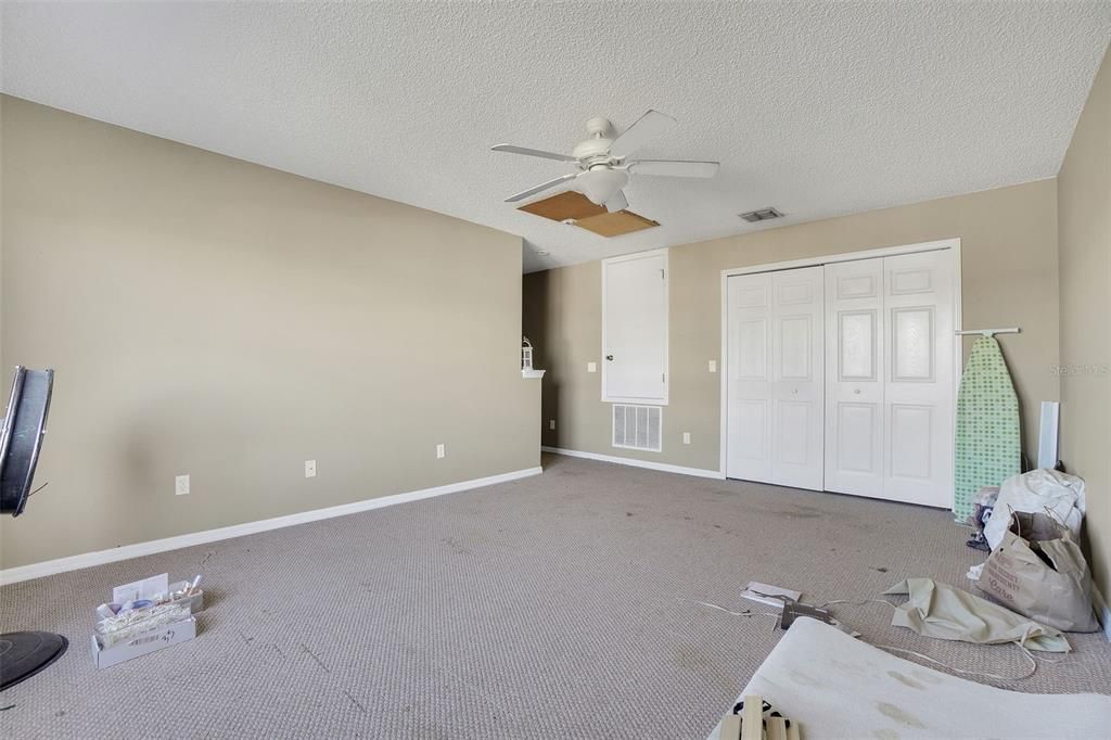 For Sale: $360,000 (3 beds, 2 baths, 1376 Square Feet)