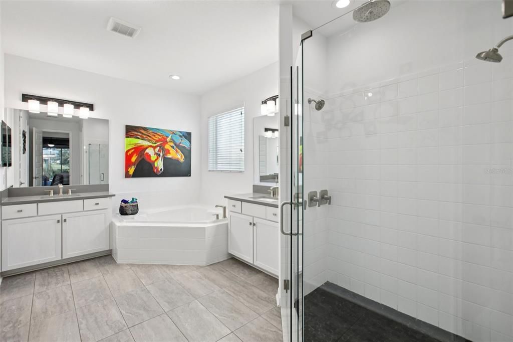 Active With Contract: $1,150,000 (7 beds, 4 baths, 5452 Square Feet)