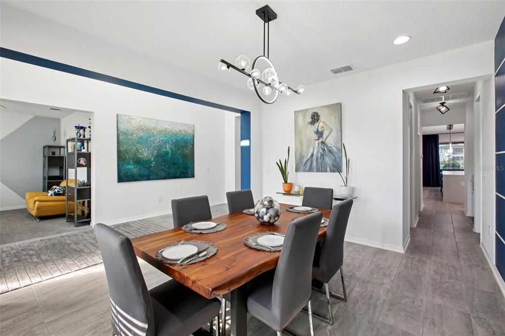 Active With Contract: $1,150,000 (7 beds, 4 baths, 5452 Square Feet)