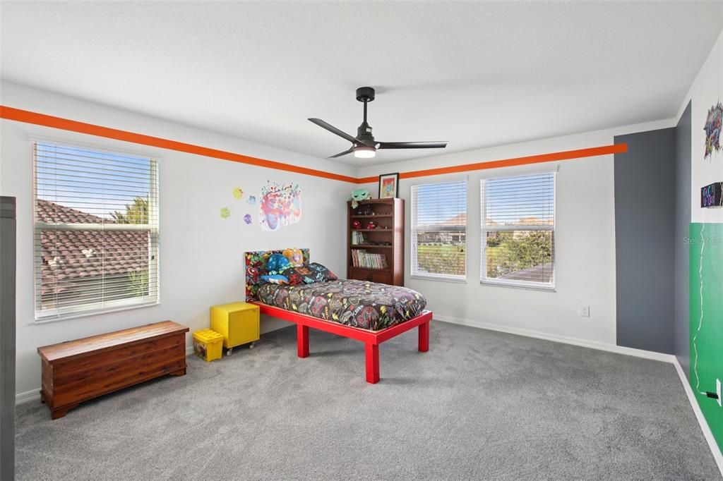 Active With Contract: $1,150,000 (7 beds, 4 baths, 5452 Square Feet)