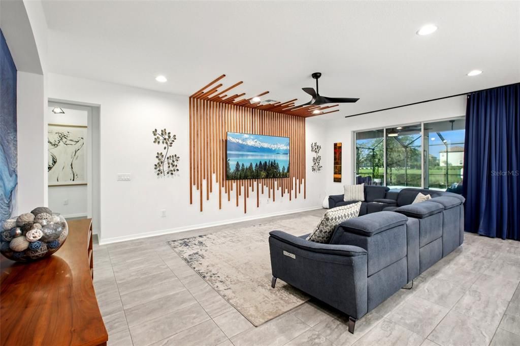 Active With Contract: $1,150,000 (7 beds, 4 baths, 5452 Square Feet)