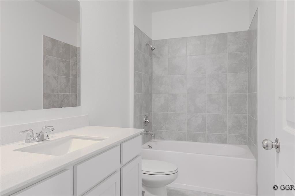 合同活跃: $2,450 (4 贝兹, 2 浴室, 1922 平方英尺)