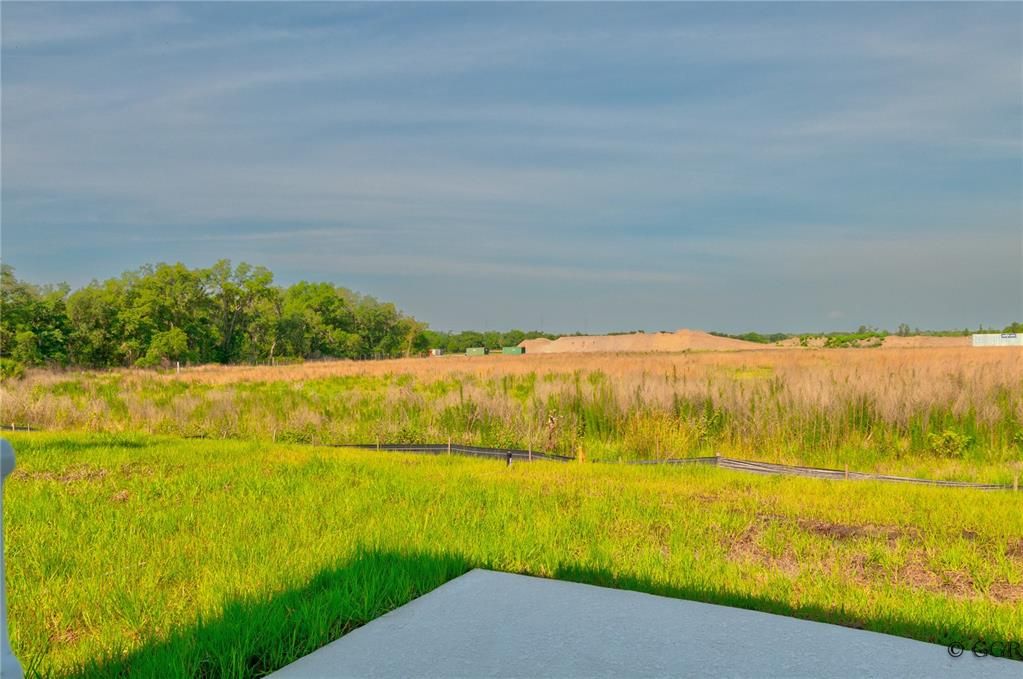 合同活跃: $2,450 (4 贝兹, 2 浴室, 1922 平方英尺)