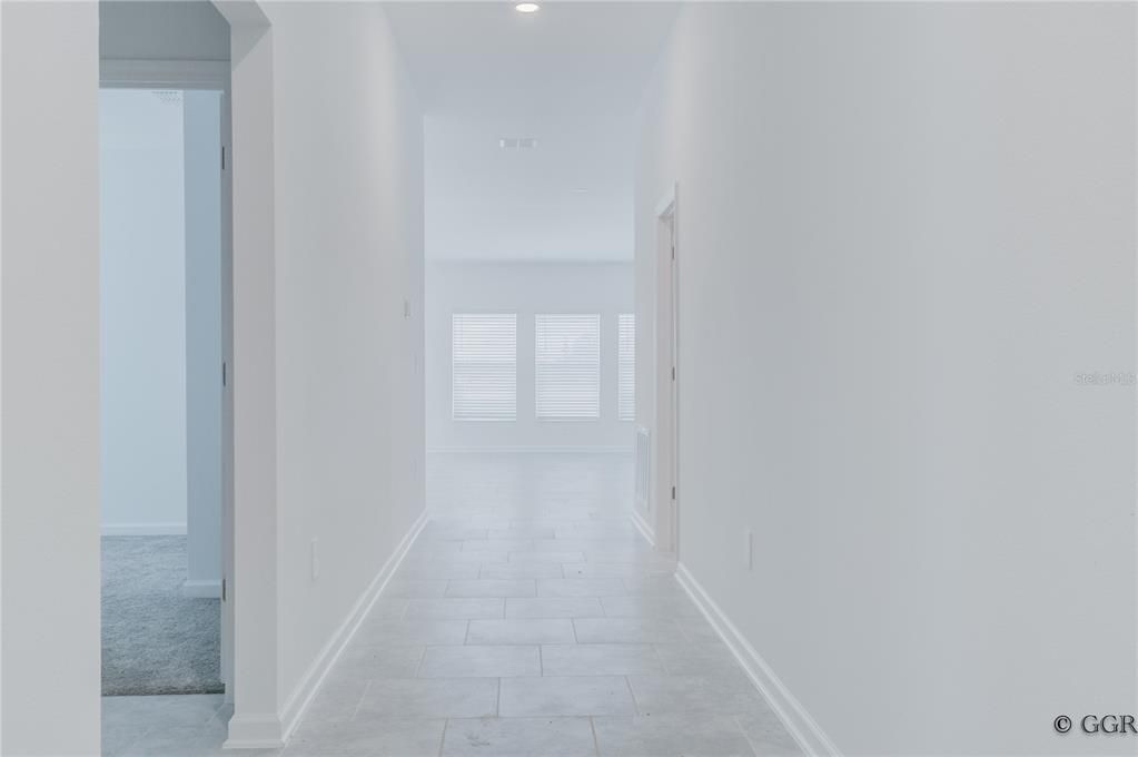 合同活跃: $2,450 (4 贝兹, 2 浴室, 1922 平方英尺)