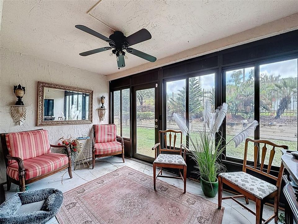 For Sale: $149,995 (2 beds, 2 baths, 1144 Square Feet)