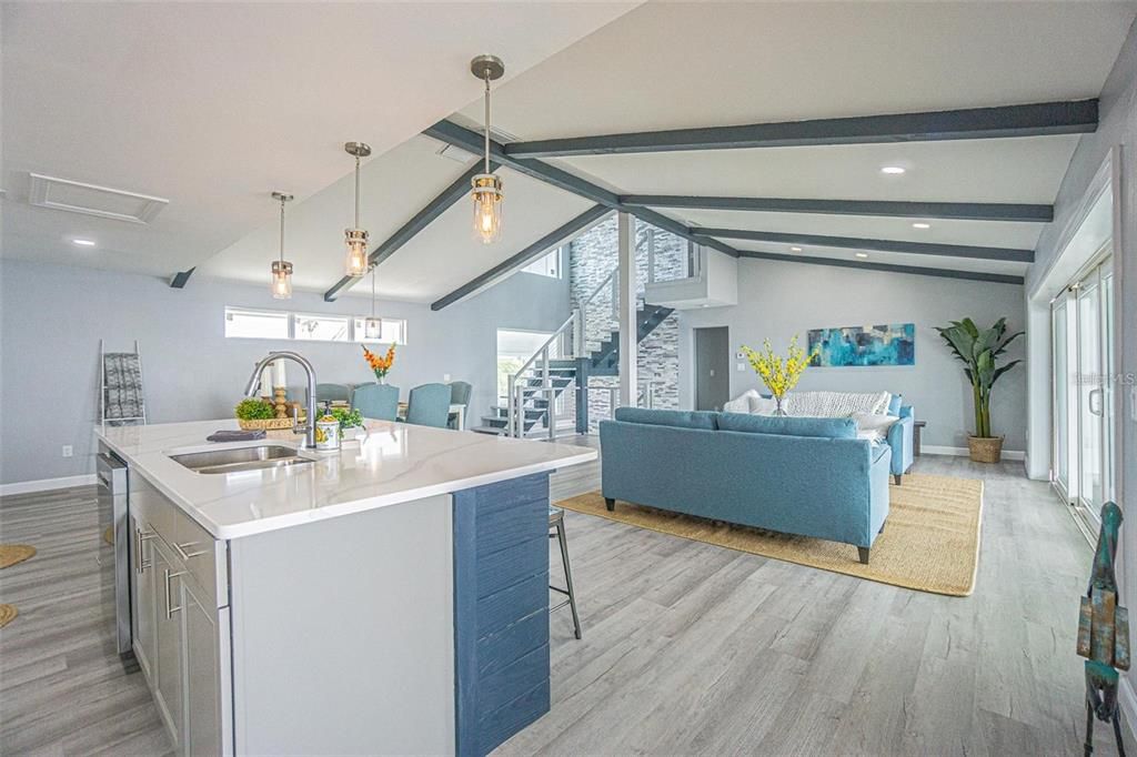 For Sale: $2,950,000 (4 beds, 3 baths, 3185 Square Feet)