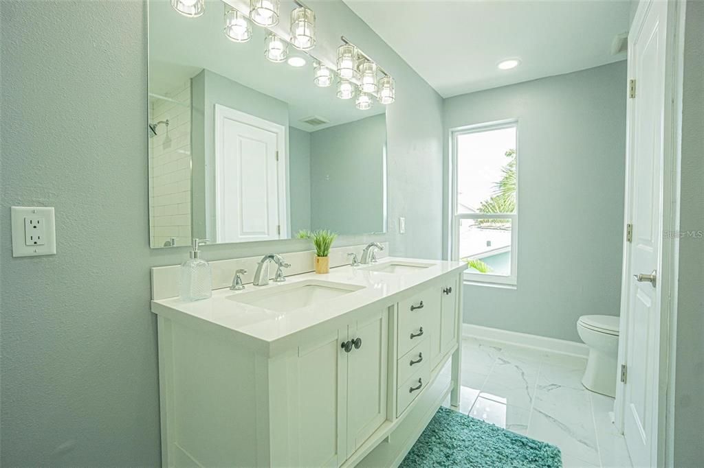 For Sale: $2,950,000 (4 beds, 3 baths, 3185 Square Feet)